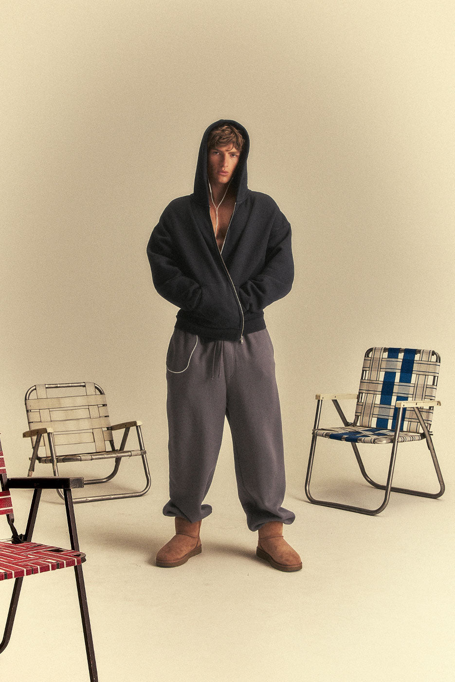 CORE ZIP HOODIE